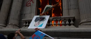 Tusentals i protest mot Guatemalas president
