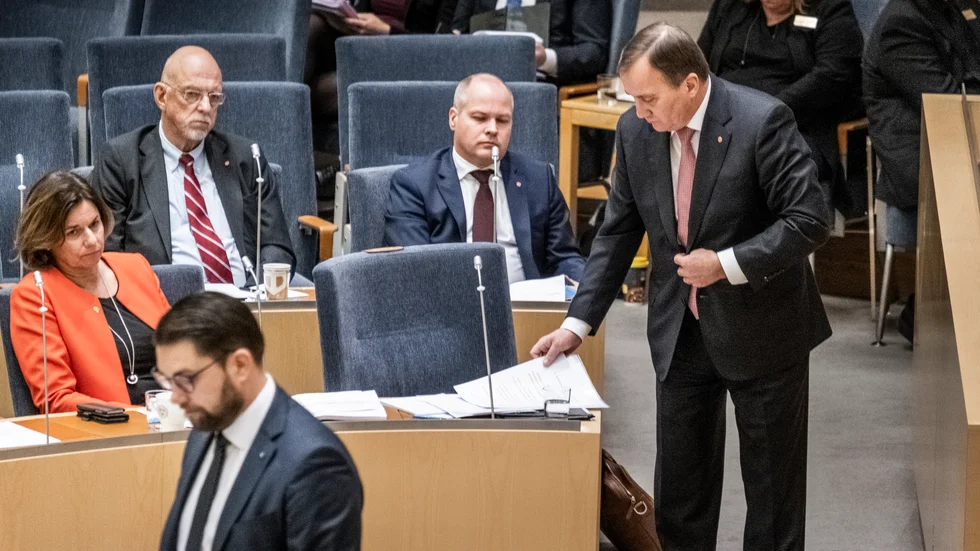 Statsminister Stefan Löfven (S), SD:s Jimmie Åkesson och de övriga partiledarna i riksdagen tvingas skjuta upp den särskilda partiledardebatten om EU, på grund av coronaläget. Arkivbild från EU-debatten 2019.