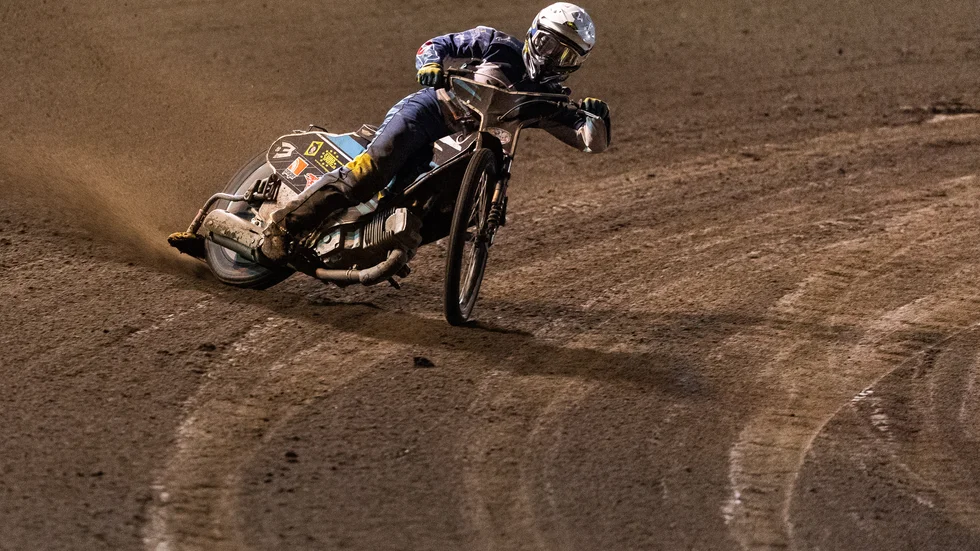  Ryssen Vadim Tarasenko är klar för Västervik Speedway.