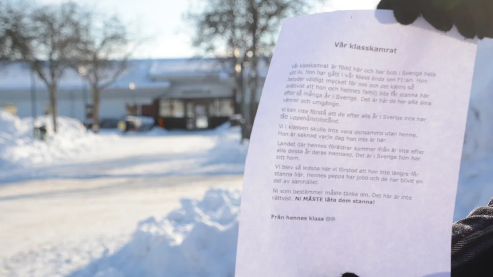 Enisa Bersihas klasskamrater i femman på Vimarskolan har skrivit en känslostrakt brev till henne sen de fick veta om familjens situation.