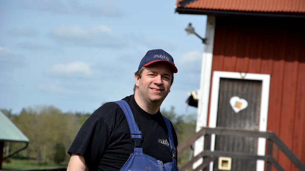 Johnny Nilsson, vd för SMP production AB utanför företagets lokaler.