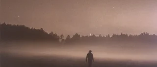 Stämningsfyllt och mångtydigt fotografi