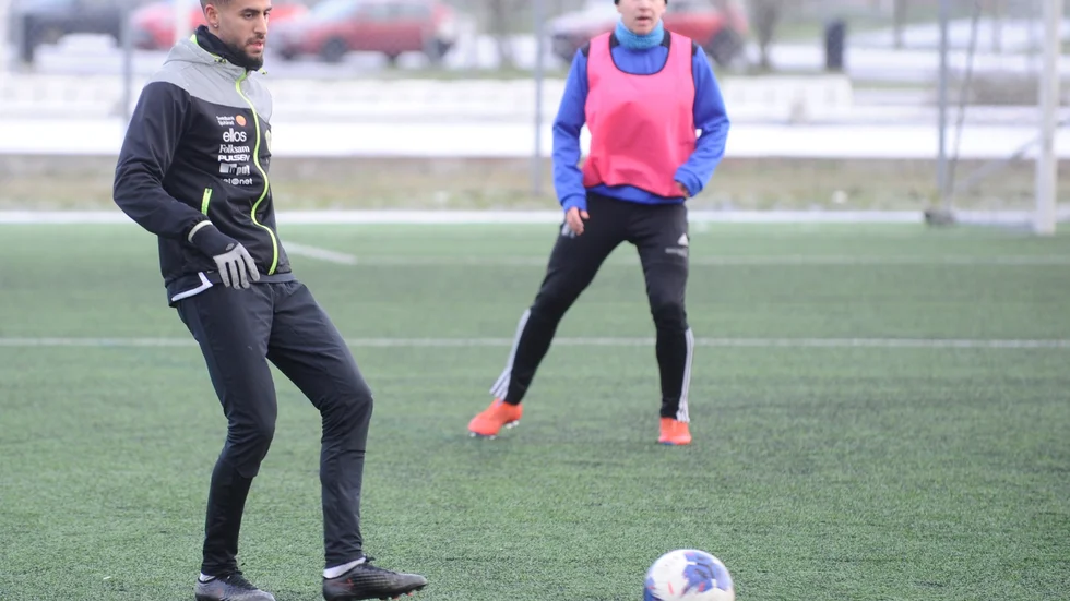 Det blev en snabb debut och minst sagt lyckad för Nyköpingskillen Rami Kaib i sin nya proffsklubb SC Heerenveen.