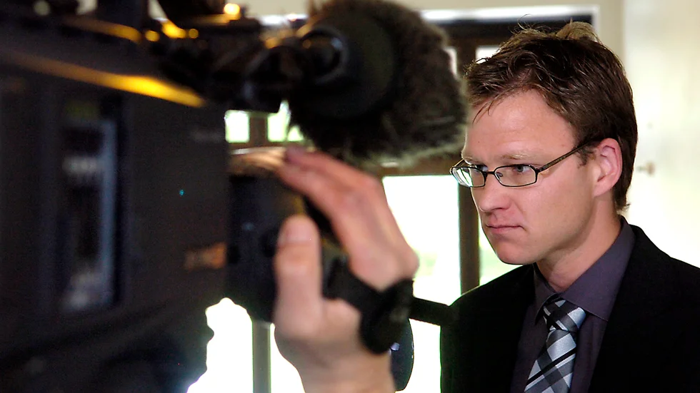 Åklagaren Andreas Bogseth, Ekobrottsmyndigheten, väcker åtal mot en av personerna bakom hotellet i Överkalix. 