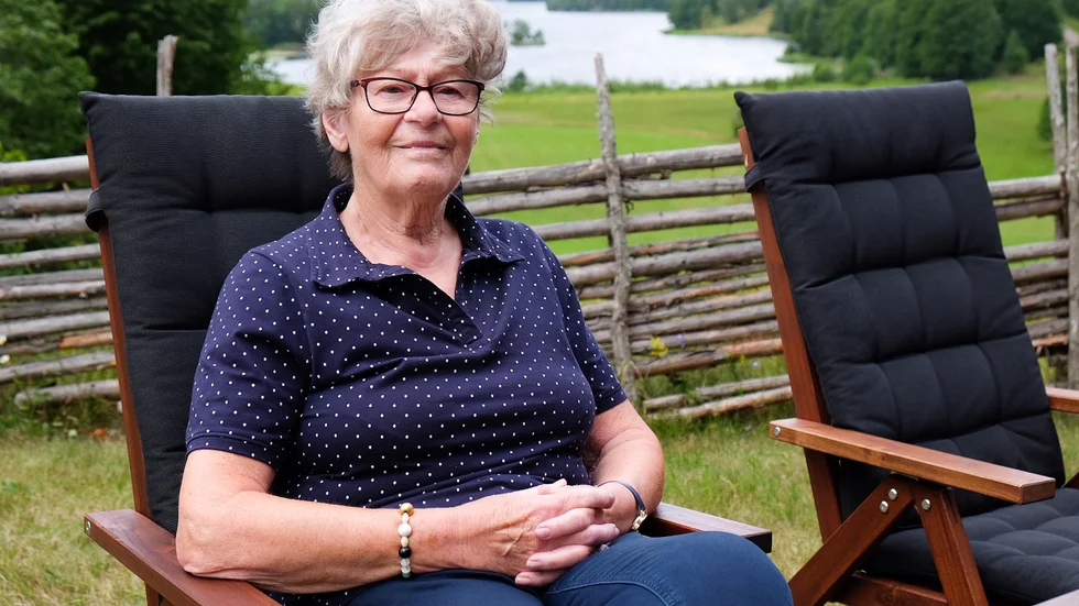 Britt-Marie Nilsson är en av de som frivilligt hjälper till i kyrkan. 
