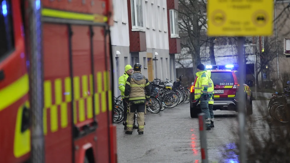 Ett larm om en misstänkt brand i ett flerfamiljshus kom till SOS vid 13.15-tiden.
