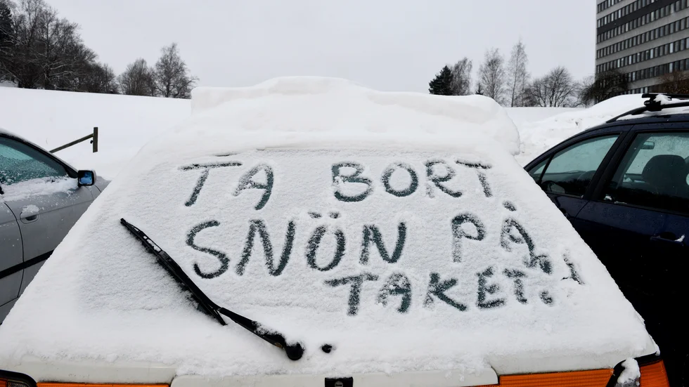 Allt för många skarvar med att ta bort snön från bilen, skriver Hans Johansson.
