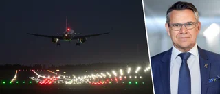 Naivt av MP om flyget och folkviljan