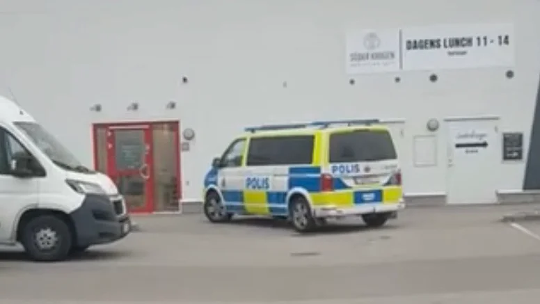Polisen larmades till gymmet under tisdagskvällen.