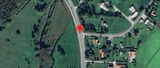 Trafiken påverkas av allvarlig brand på väg 140