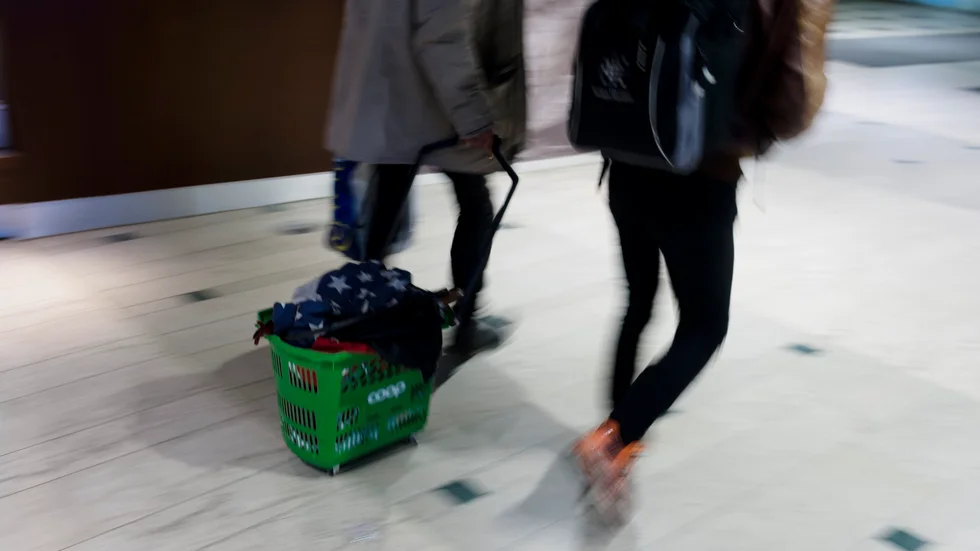 Har vid flera tillfällen besökt Stora Coop under deras stora ombyggnad. Vilken personal! Vilken service och omhändertagande, skriver insändarskribenten. Personerna på bilden har ingen koppling till insändaren.
