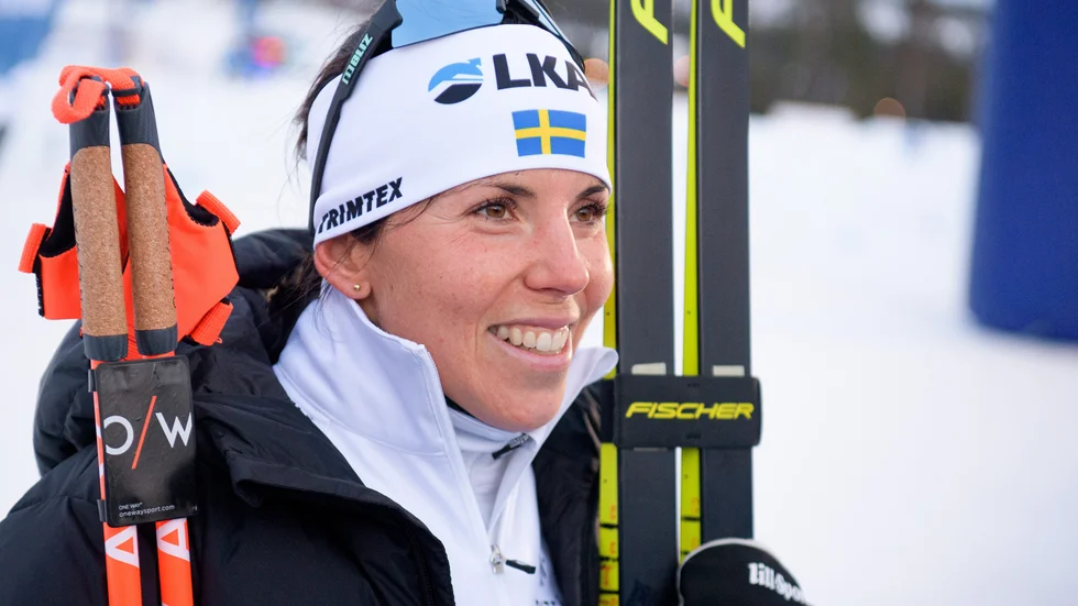 Charlotte Kalla var på ett strålande humör efter tredjeplatsen i premiären.