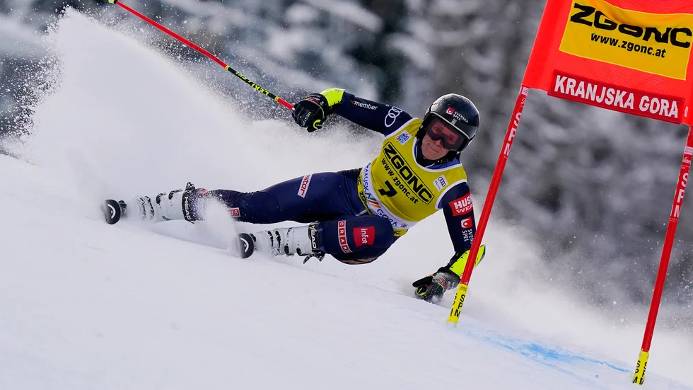 Sara Hector i första åket i Kranjska Gora.
