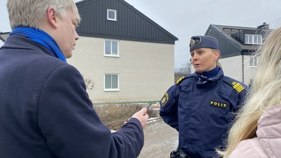 Polischef Ann-Christine Rehnström vid en pressträff i Skäggetorp dagen efter mordet på en man i 30-årsåldern.