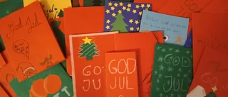 Elever från Slottsskolan skrev julkort till äldre: "De har förgyllt julen för många"