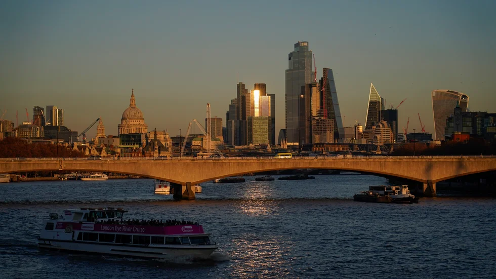 Inflationen i Storbritannien lyfter snabbare än väntat. Arkivbild