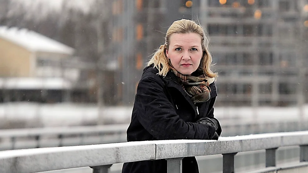 Gabriella Rymark tycker att kommunen döljer sina tomt-principer och tror det är många som inte känner till dem.