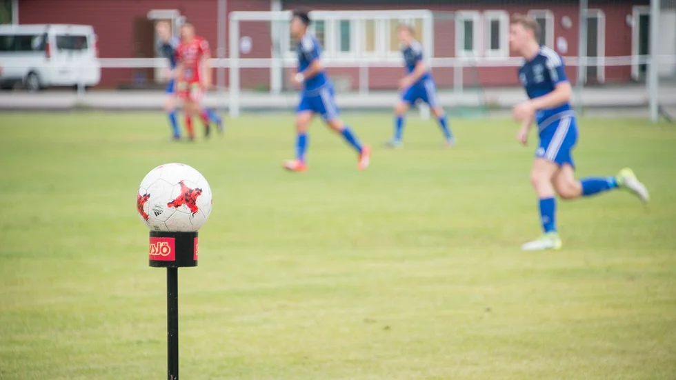 Kommande säsong kan det bli herrmatcher i division 4 på Ringelvallen. Norrbottens fotbollsförbund har en vakans att fylla och IFK Arvidsjaur lär ligga bra till om de vill. (Arkivbild)