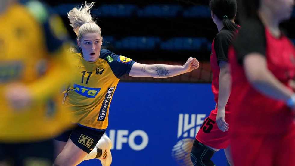 Nina Dano jublar under segermatchen mot Uzbekistan.