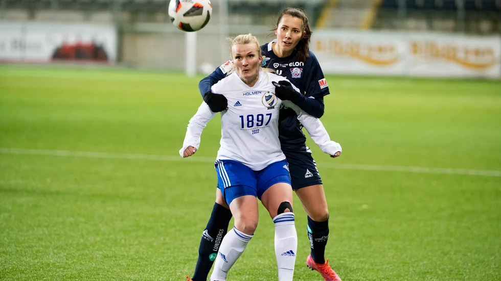 Nellie Karlsson, LFC