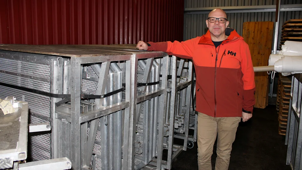 Patrik Axelssons scenstaket står för närvarande oanvända i förrådet i Hultsfred. Han hoppas på en ljusning för evenemangsbranschen framöver.