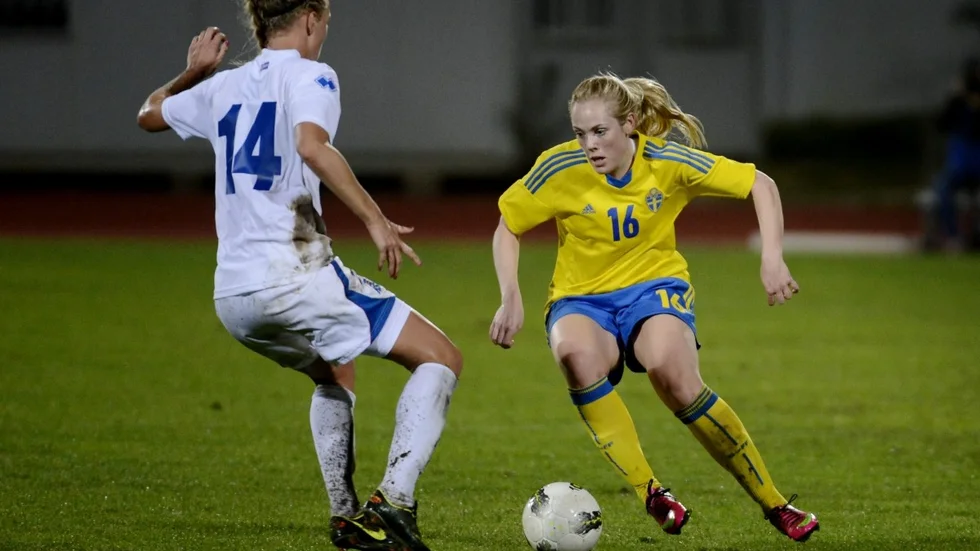 Carina Holmberg, här i matchen mot Island under Algarve Cup. Arkivbild: Jessica Gow/Scanpix