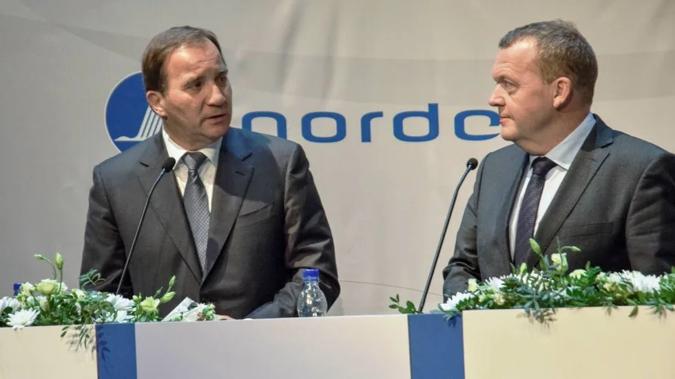 Cyniskt tycker Sköld. Mia Sköld är kritisk till Danmarks statsminister Lars Lökke Rasmussen. Hon hoppas att Sveriges Stefan löfven inte ska kopiera dansk flyktingpolitik.
