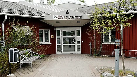 För att uppfylla Socialstyrelsens rekommendationer, sett till antal läkare per invånare, saknar Västerbotten 165 stycken allmänläkare.