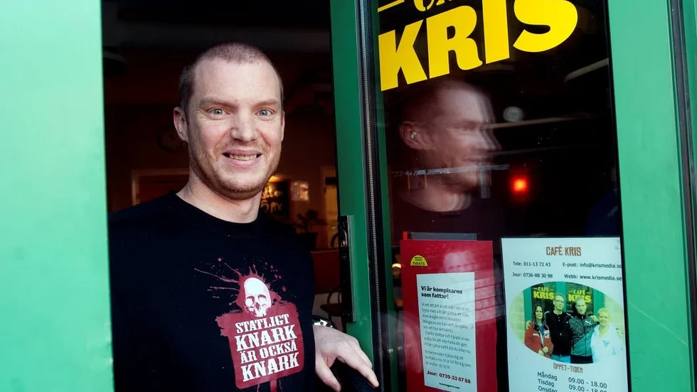 Vill föreläsa. Kris har flera gånger erbjudit sina tjänster till skolorna, men får nej, menar Jimmy Hägg.
