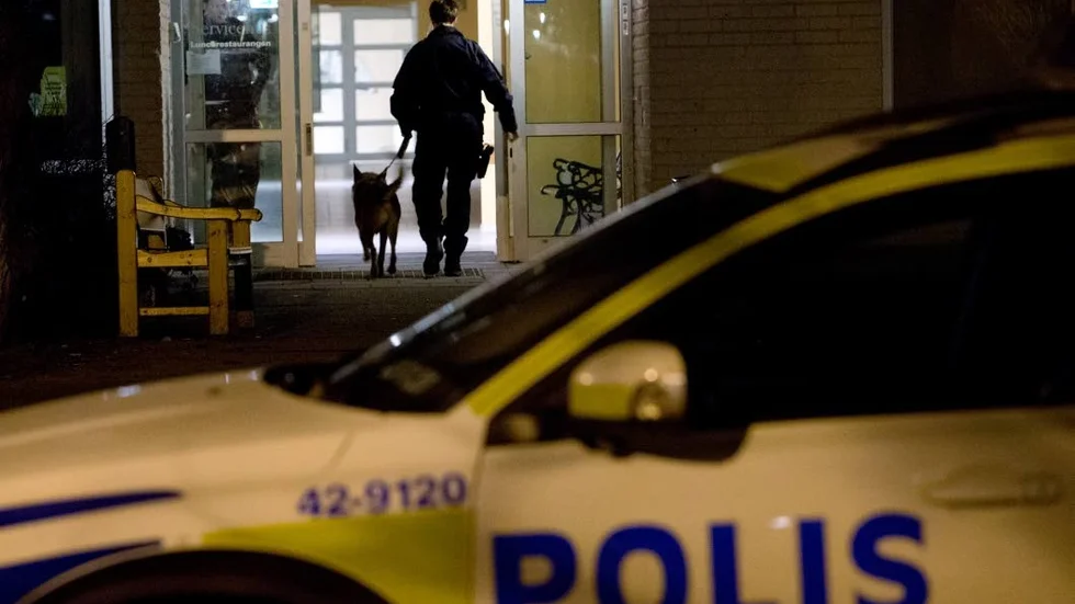 Kraftsamling för Löfven. Skjutningar och andra former av kriminellt våld behöver stoppas med kraft. Regeringen har ett ansvar.