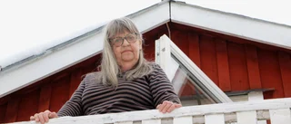 Husägare fick 400 volt i eluttagen: "Jag kastade ut den brinnande dammsugaren från balkongen"