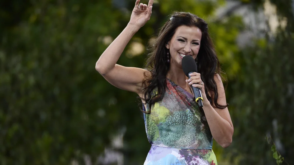 Folkkär. Sonja Aldén är aktuell med en spelning i Burträsk. Foto: Izabelle Nordfjell/TT.