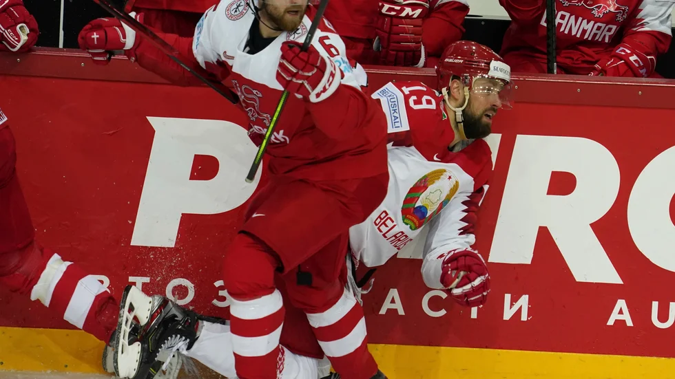 Matthias Asperup (till vänster) har testat positivt för coronaviruset. Arkivbild.