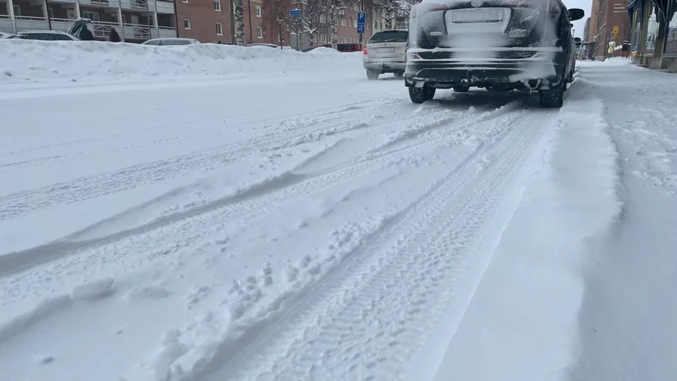 Kanalgatan, fredag vid lunchtid.