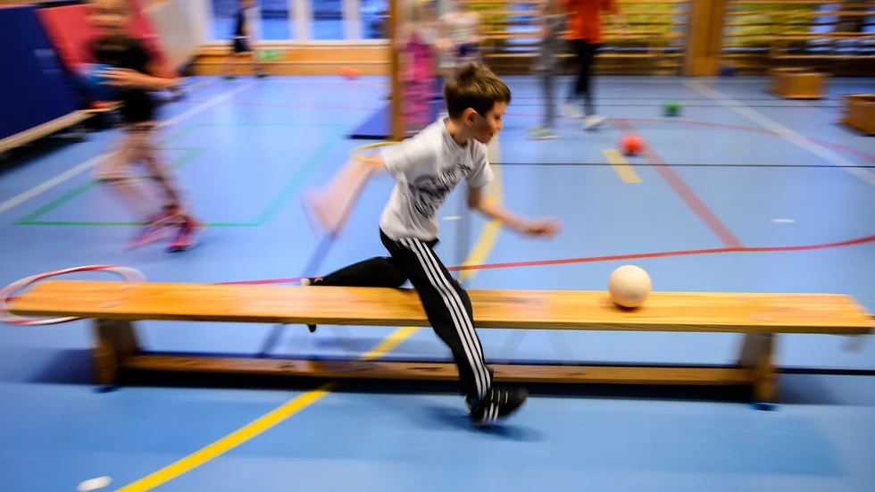 Fler lektionstimmar skulle förbättra elevernas hälsa, menar skribenten. Foto: Anders Wiklund/TT.