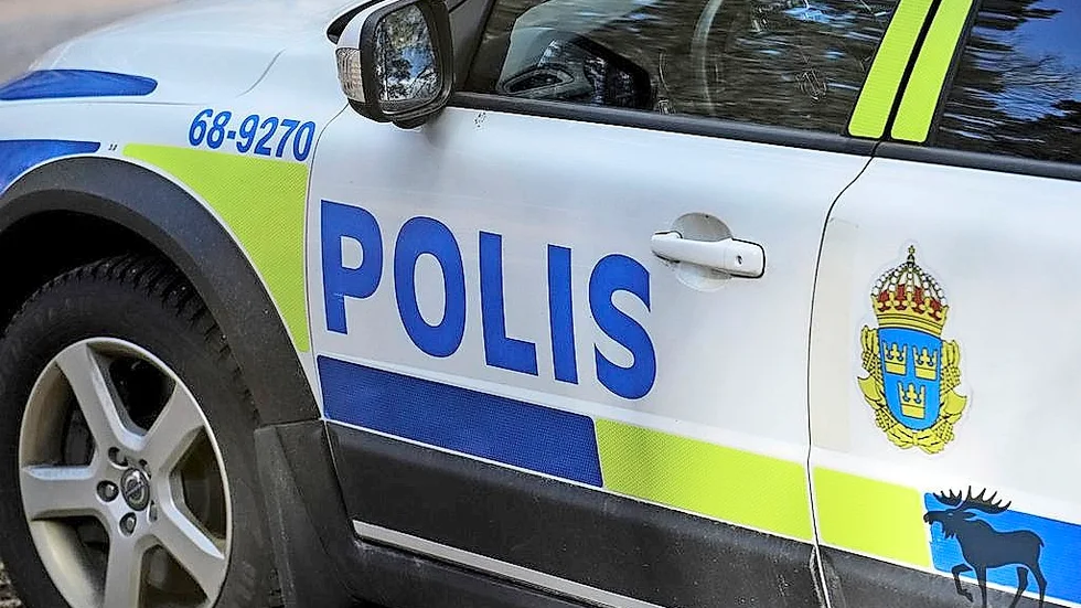 Polisen i Skellefteå hittade både narkotika och stöldgods när bostaden undersöktes lite närmare på måndagen.