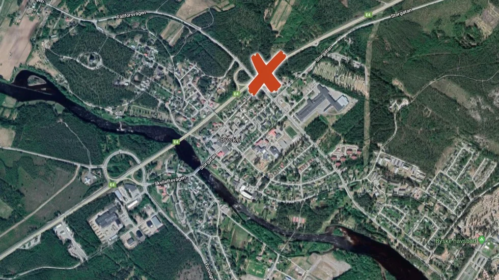 Olyckan inträffade vid den norra påfarten till E 4.