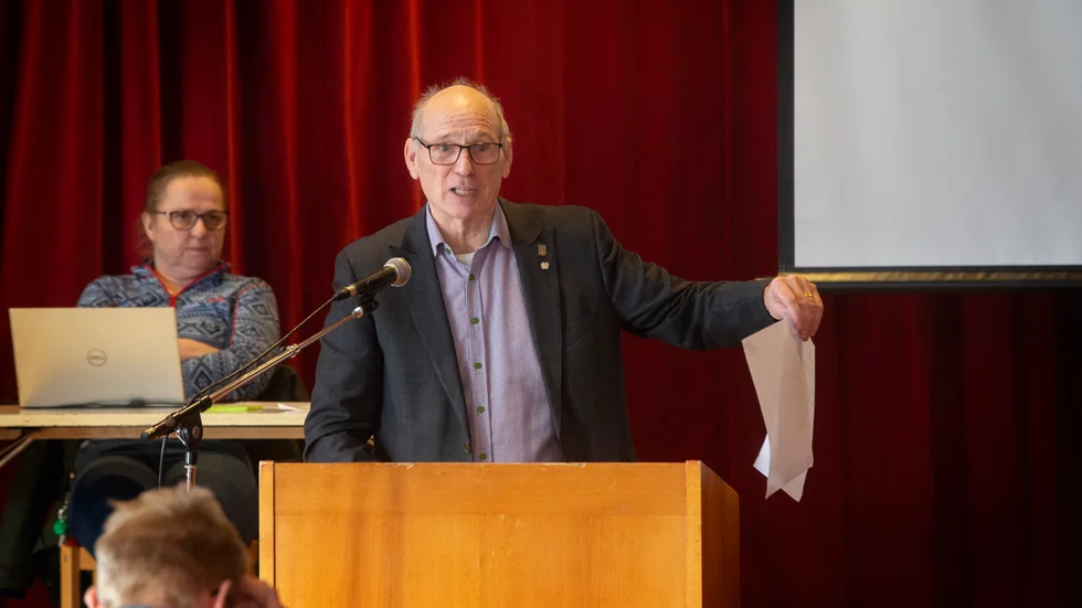 Bjarne Hald (C) tycker att det är rimligt att kommunens folkvalda politiker gör ekonomiska prioriteringar på detaljnivå.