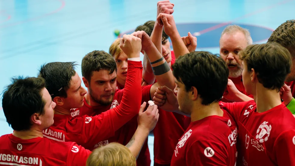 Västerviks HF har fått och tagit en friplats i division 2 till nästa säsong.