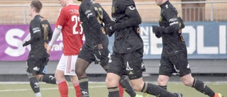 Forwardsstjärnan stannar i Skellefteå FF