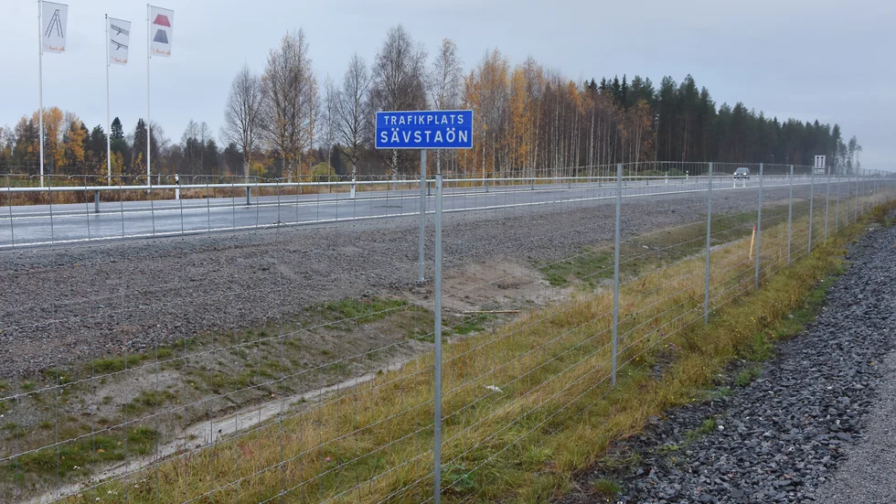 Trafikplats Sävstaön. Ny skylt är beställd, meddelar Trafikverket. 