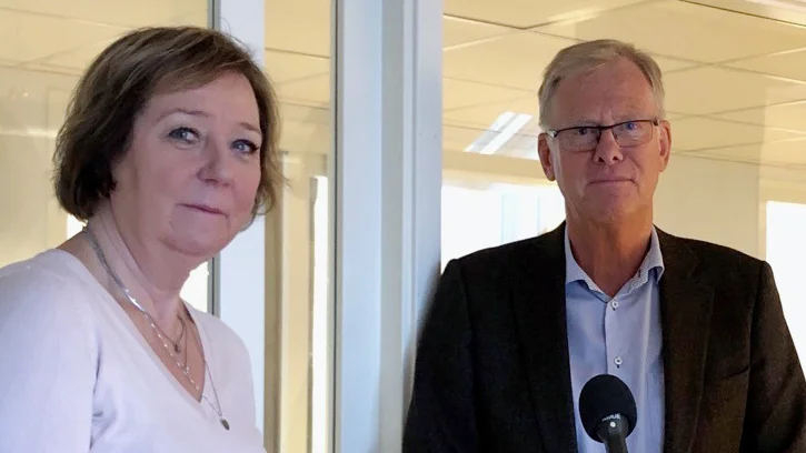 Marianne Walter (S) och Maths Andersson (L) sätter heltidstjänster samt barn och unga högt i prioriteringarna för 2022. 