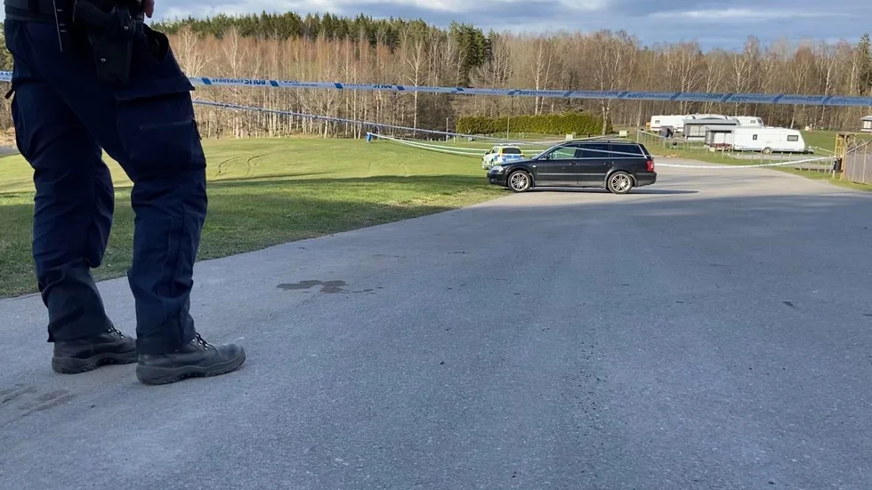 Mordet skedde vid en parkering vid badplatsen i Malmköping.