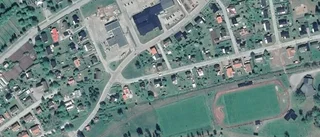 53-åring ny ägare till 50-talshus i Hultsfred - 340 000 kronor blev priset