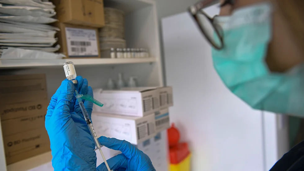 Flera länder har pausat vaccinationerna med Janssens covid-19-vaccin. Arkivbild.