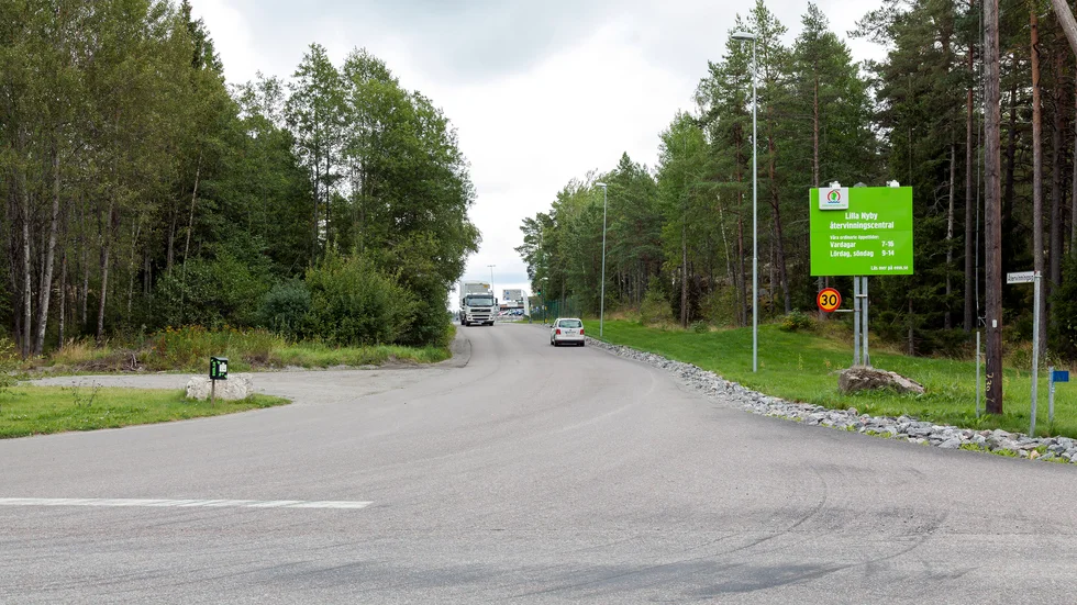 Det var här vid utfarten från Lilla Nyby som olyckan inträffade. Bilden är tagen i ett annan sammanhang.
