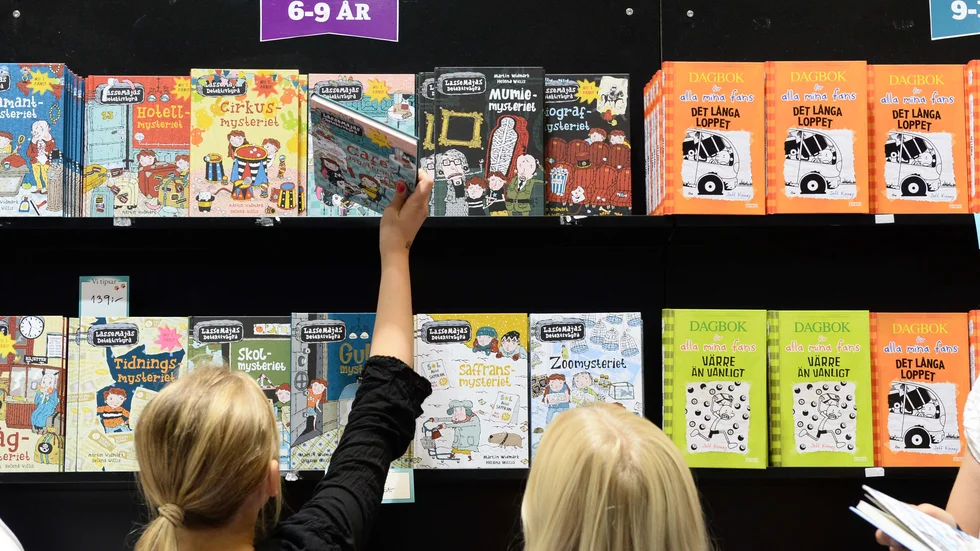 Ungdomsböcker och böcker för unga vuxna sålde sämst under 2020. I antal exemplar räknat såldes mer än tio gånger så många böcker för åldersgrupperna 3–6 och 6–9 som för åldrarna 12–15 och 15 plus.