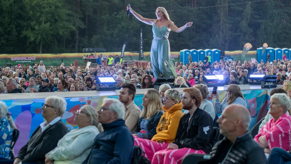 Jessica Andersson är Diggiloos okrönta drottning och förljer med när turnén 20-årsjubilerar. 