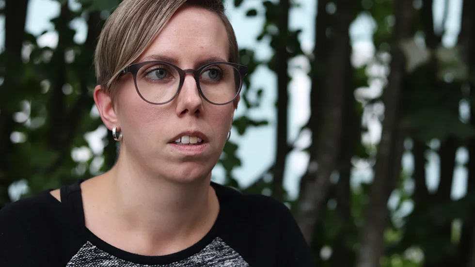 Katarina Larsson, från Burträsk, vill bryta tabun kring förlossningsskador. "Ingen ska behöva känna skam", säger hon. 