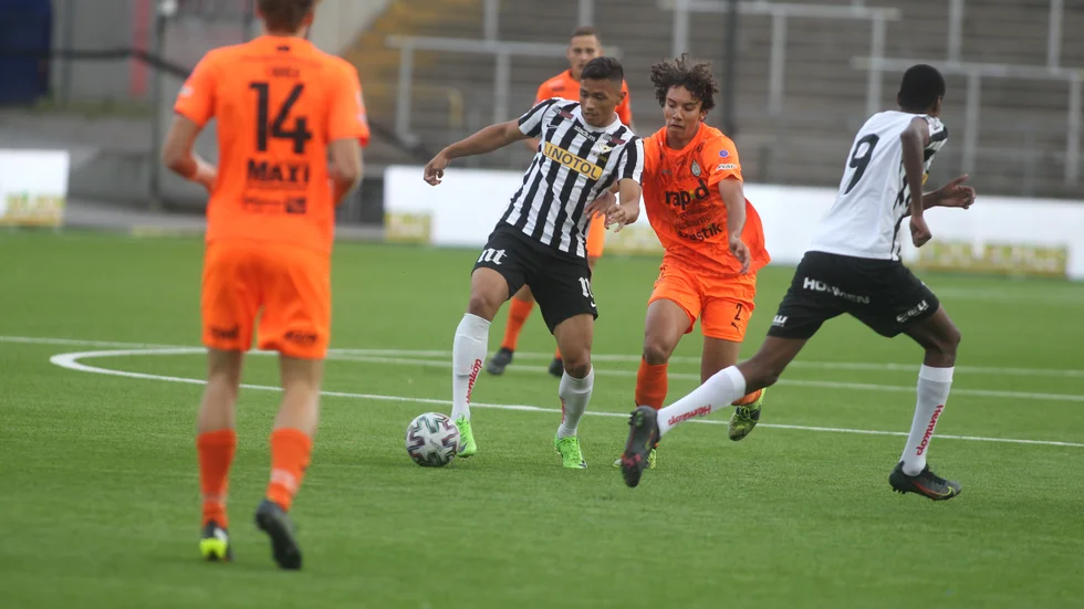Patrik Gustavsson blev stor matchvinnare när Sylvia tog sig till gruppspelet i Svenska Cupen. 